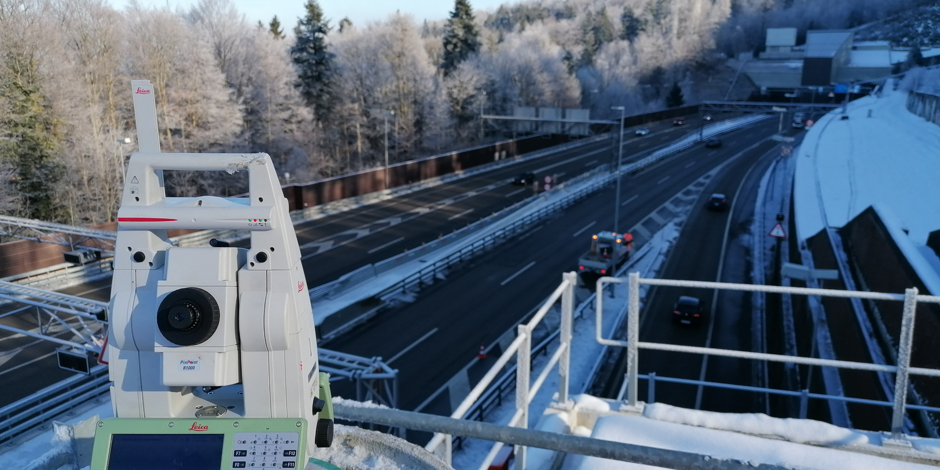 geomatik-bauvermessung-autobahn-schaellibaum